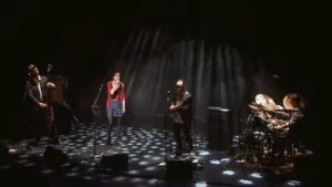 Groupe de jazz qui joue du rcok